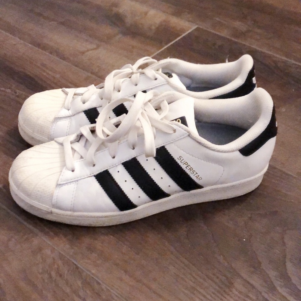 Adidas Superstar Sneakers